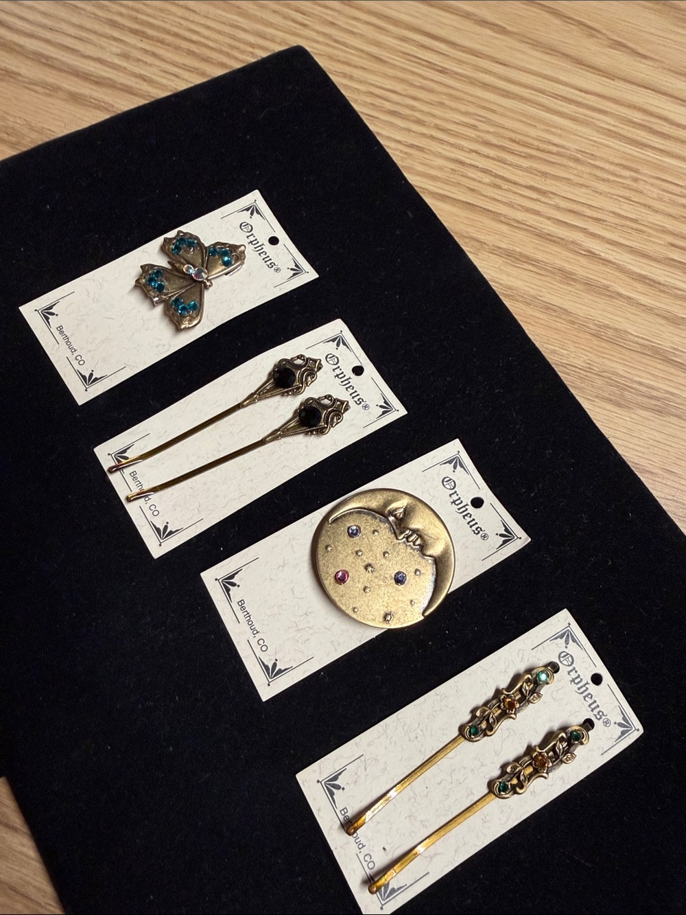 Orpheus Gold Tone Embellished (2) Pairs Of Hair Pins & (2) Barrettes